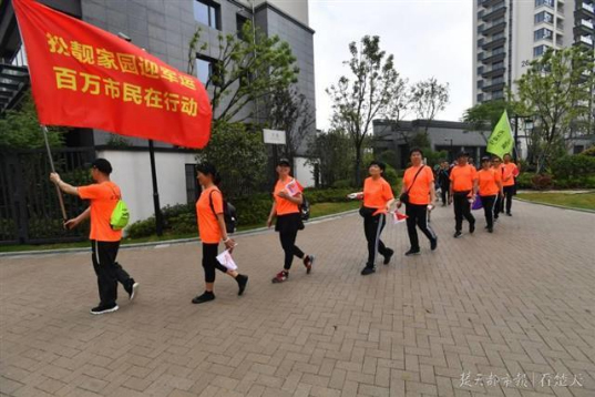扮靓家园迎军运活动走进江夏军运村 扮靓家园迎军运活动走进江夏军运村