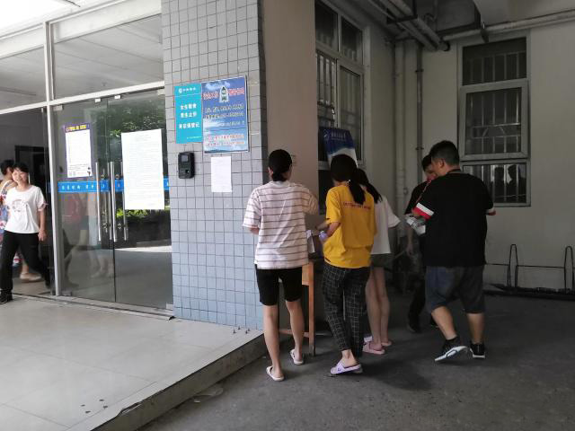 大学生放假,武汉江夏外卖行业或迎来更低潮!外卖小哥带你看实情 大学生放假,武汉江夏外卖行业或迎来更低潮!外卖小哥带你看实情