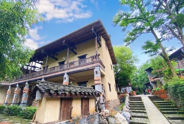 江夏探索:小朱湾颜值抢睛,农庄老板乐开怀! 江夏探索:小朱湾颜值抢睛,农庄老板乐开怀!