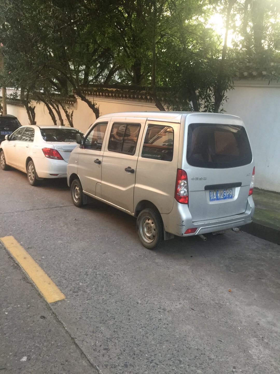 价格8千出金杯A7面包车一台 价格8千出金杯A7面包车一台