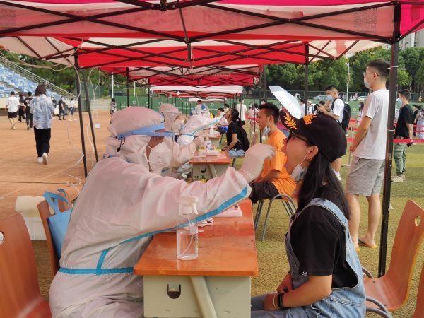 江夏区为21所高校23万大学生免费检测核酸 江夏区为21所高校23万大学生免费检测核酸