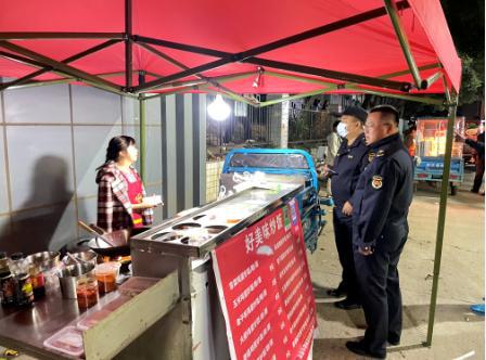 江夏区多部门联合开展夜间占道经营集中整治行动 江夏区多部门联合开展夜间占道经营集中整治行动