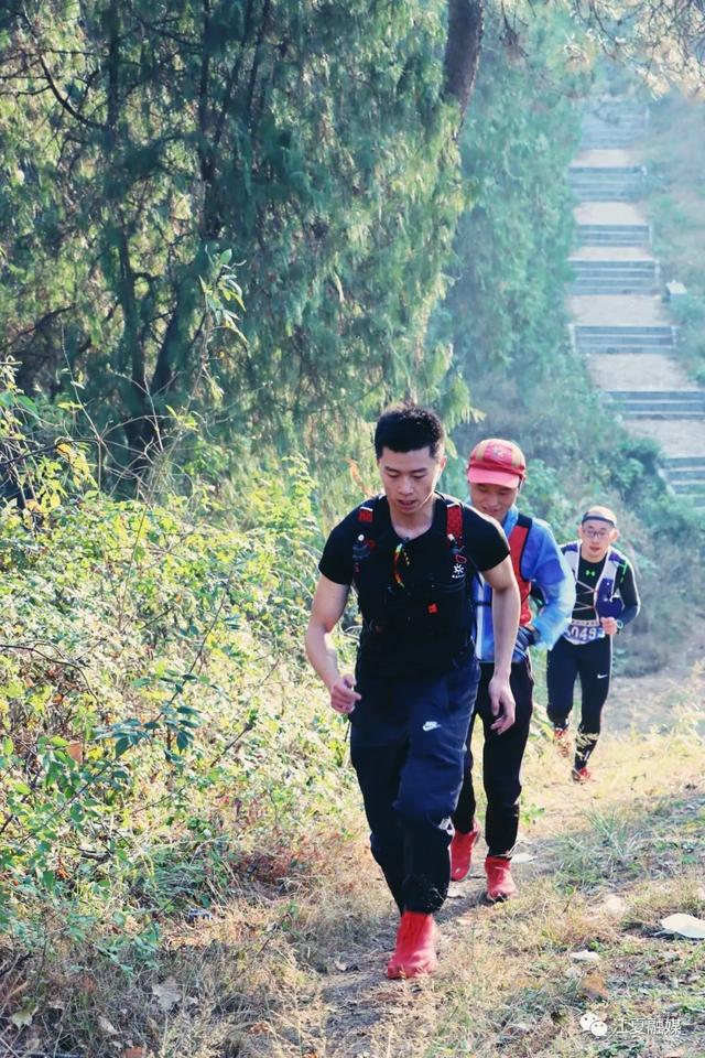 跑山,跑山!江夏登山节今日举行 跑山,跑山!江夏登山节今日举行