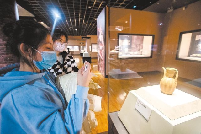 江夏湖泗窑出土精品文物亮相 江夏湖泗窑出土精品文物亮相