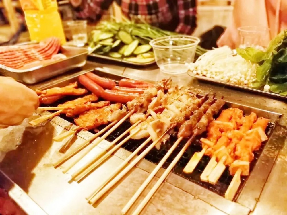 武汉周边1小时,打卡最美森林烧烤,这个秋天一起大口吃肉~20余种食材饮料不限量,还有垂钓、采摘、儿童游乐、 武汉周边1小时,打卡最美森林烧烤,这个秋天一起大口吃肉~20余种食材饮料不限量,还有垂钓、采摘、儿童游乐、