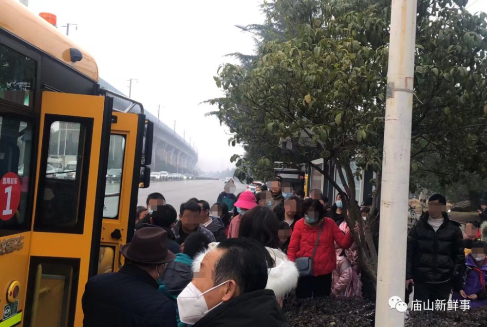 实拍江夏庙山校车试运行第一天现场!你有哪些意见和建议? 实拍江夏庙山校车试运行第一天现场!你有哪些意见和建议?