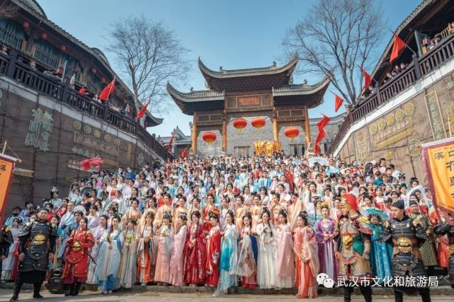 武汉园博园花朝节上新!1000+汉服小姐姐都来这里打卡 武汉园博园花朝节上新!1000+汉服小姐姐都来这里打卡