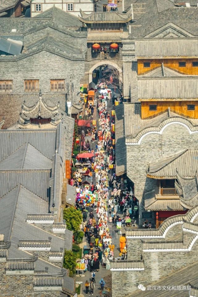武汉园博园花朝节上新!1000+汉服小姐姐都来这里打卡 武汉园博园花朝节上新!1000+汉服小姐姐都来这里打卡