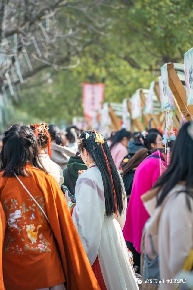 武汉园博园花朝节上新!1000+汉服小姐姐都来这里打卡 武汉园博园花朝节上新!1000+汉服小姐姐都来这里打卡