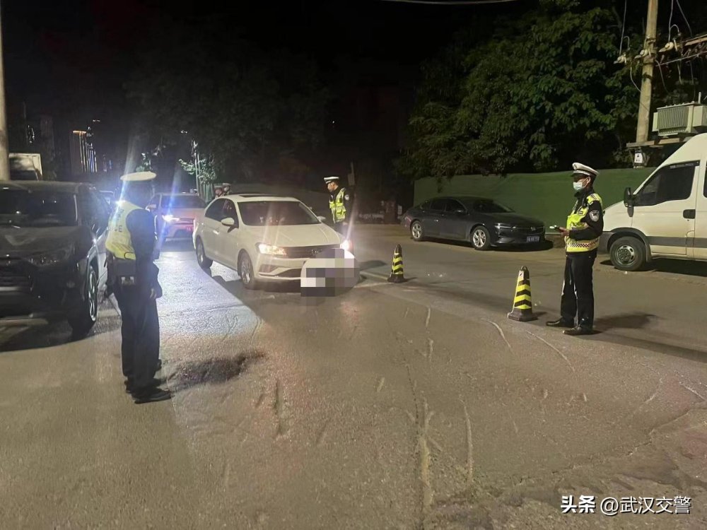 武汉江夏交警“五一”期间严查酒驾不松懈,多名驾驶员被严厉处罚 武汉江夏交警“五一”期间严查酒驾不松懈,多名驾驶员被严厉处罚