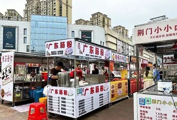 江夏这些流动摊贩,终于“安家”了! 江夏这些流动摊贩,终于“安家”了!