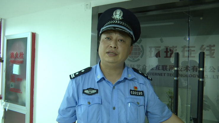 江夏某大厦半夜灯火通明狂加班，竟然躲着干这事......