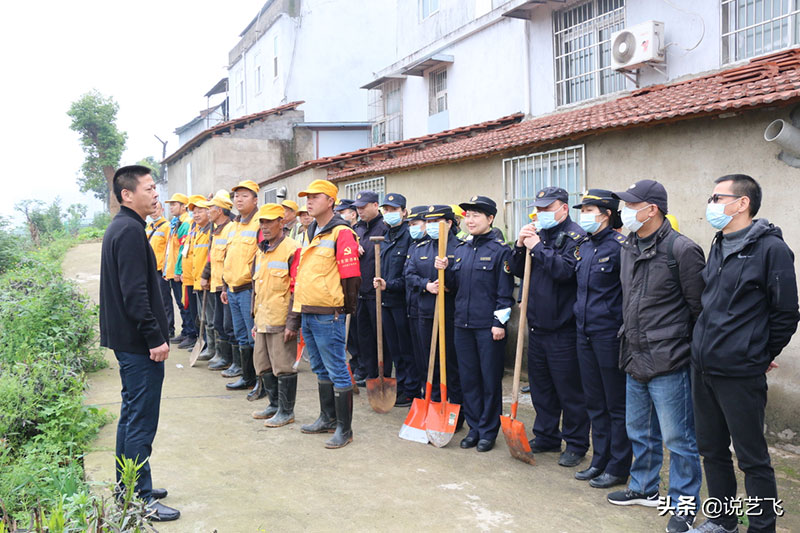 武汉市江夏区城管局，大力整治在铁路沿线，圈地种菜行为