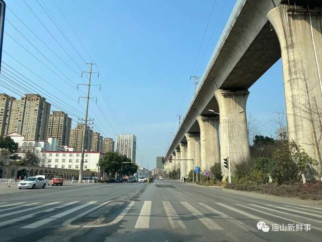 武汉江夏大道日均车流量达6万余台次！何时拓宽呢？