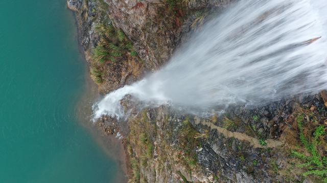 废弃矿区变身“稻城亚丁”江夏灵山生态文化旅游区披彩归来
