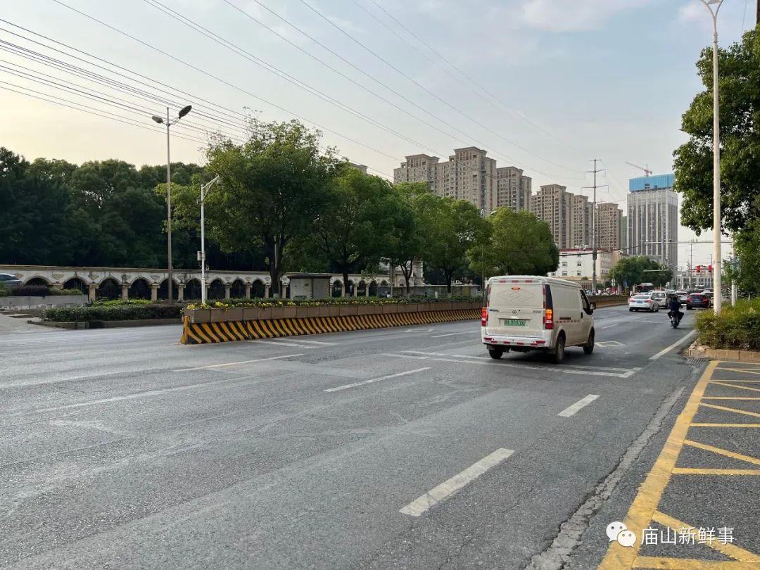 网友建言！打通并设立江夏大道专用非机动车道