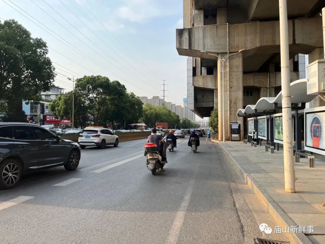 网友建言！打通并设立江夏大道专用非机动车道