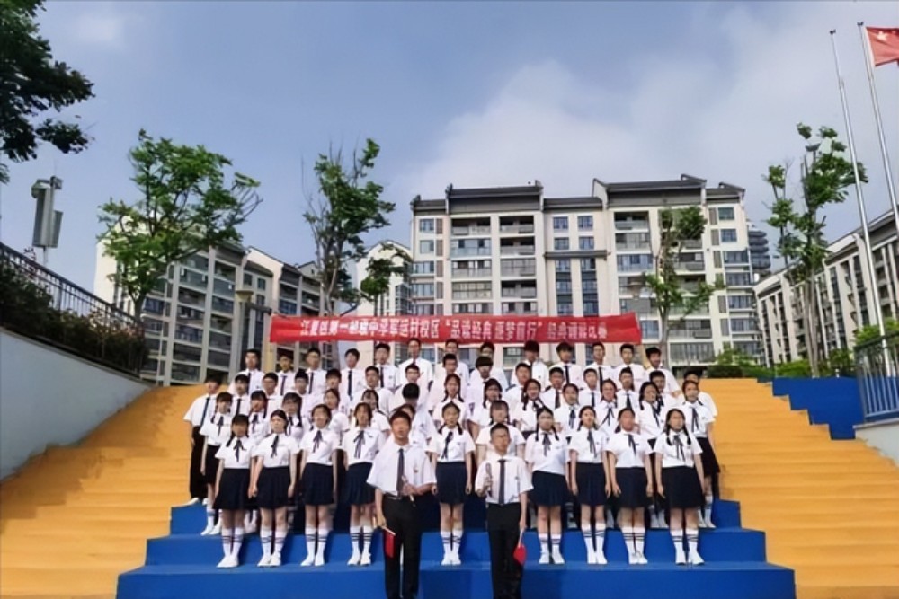 武汉市江夏区第一初级中学经典诵读比赛隆重举行