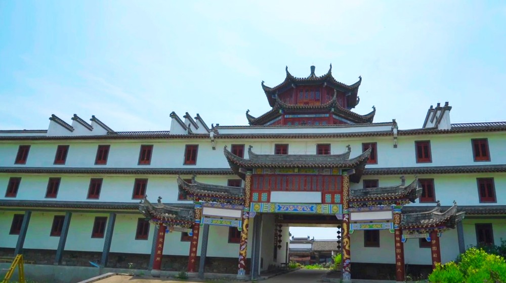 既有悬崖瀑布又有古典庄园，在武汉新洲这座小村里，随拍浪漫风景