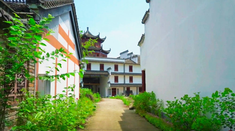 既有悬崖瀑布又有古典庄园，在武汉新洲这座小村里，随拍浪漫风景