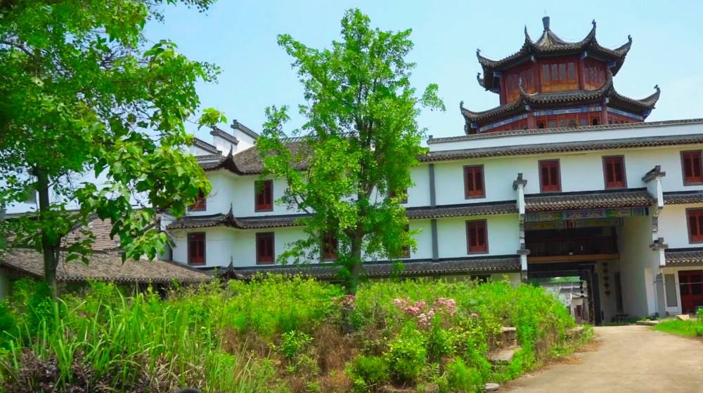 既有悬崖瀑布又有古典庄园，在武汉新洲这座小村里，随拍浪漫风景
