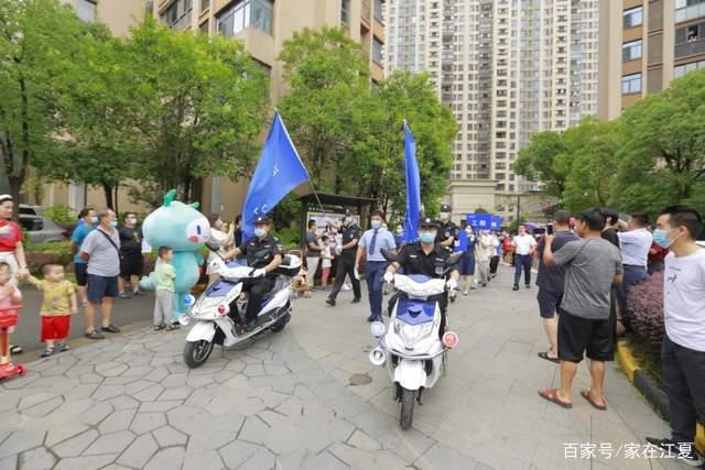 江夏区一小区新物业进场！附现场组图！