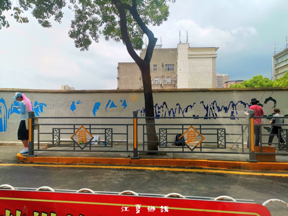 江夏的这些道路旁，正在悄悄发生变化