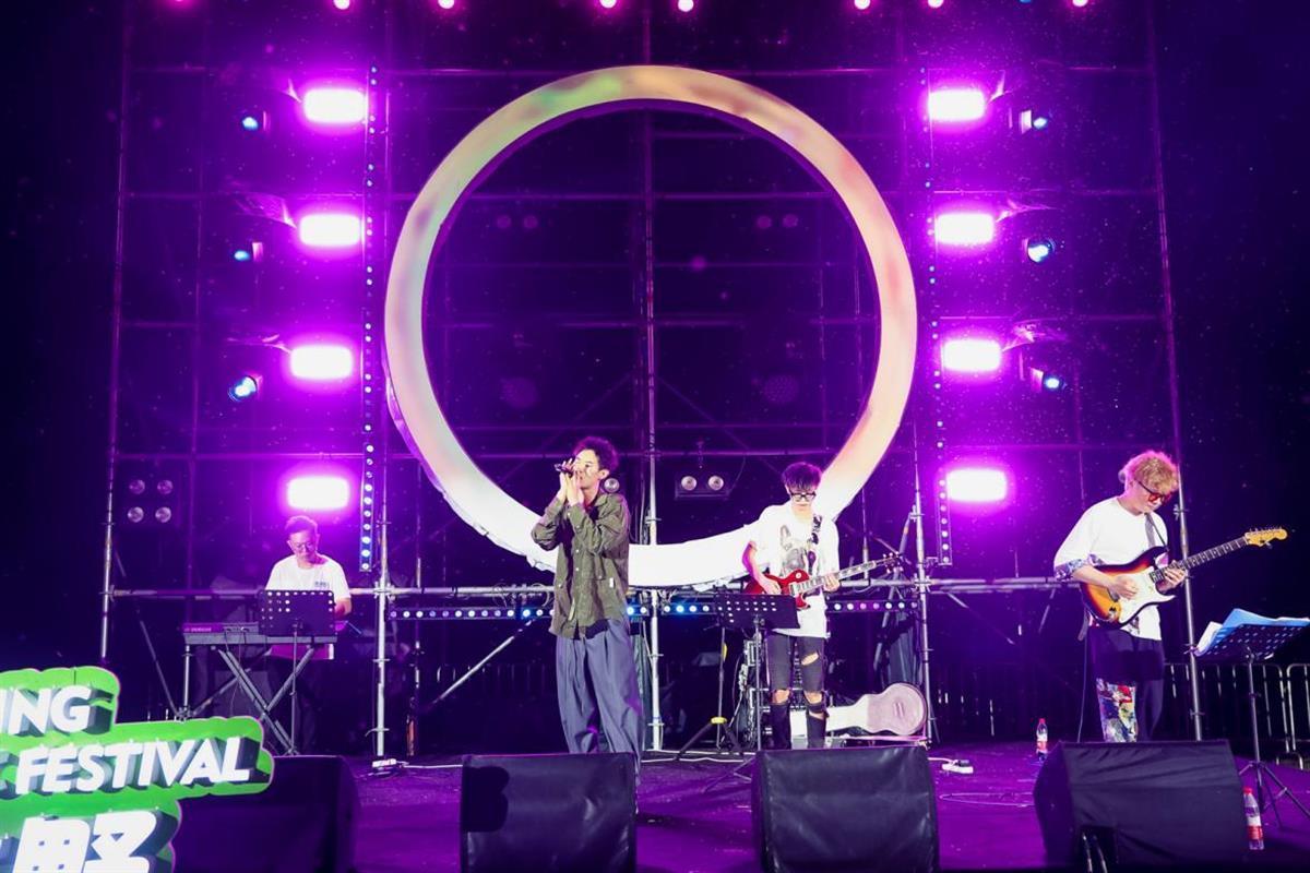 助力乡村旅游 露营音乐节江夏上演