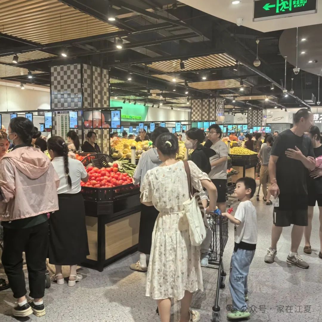 火爆！江夏首家！“汉版胖东来”开业！实拍现场！