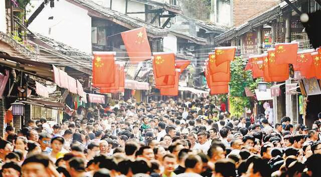  国庆旅游鄙视链层级分析——大活创意